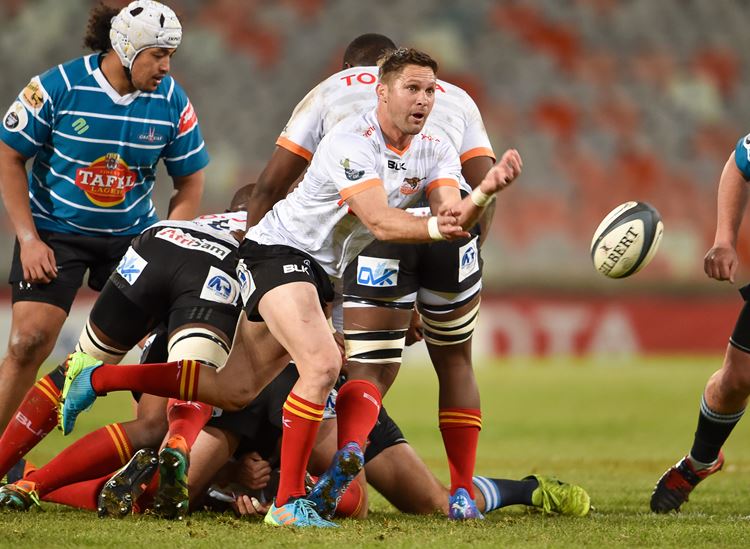 Starting XV for Carling Champions Match revealed