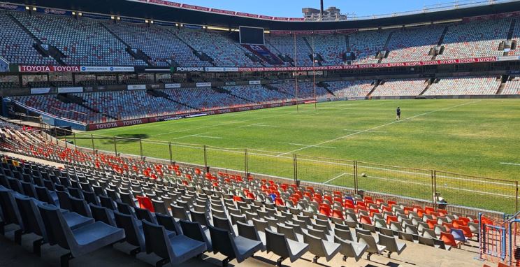 Why did Toyota Stadium place fences around the field?