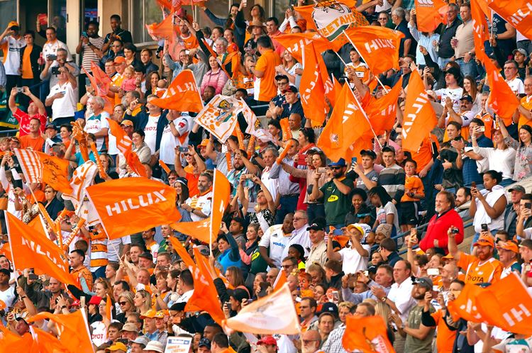 Fully vaccinated supporters allowed to return to adult rugby matches